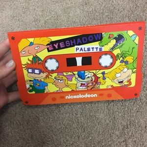 Nickelodeon eye shadow pallet